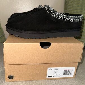 EUC: UGG Tasmans Women’s Size 7US - Black